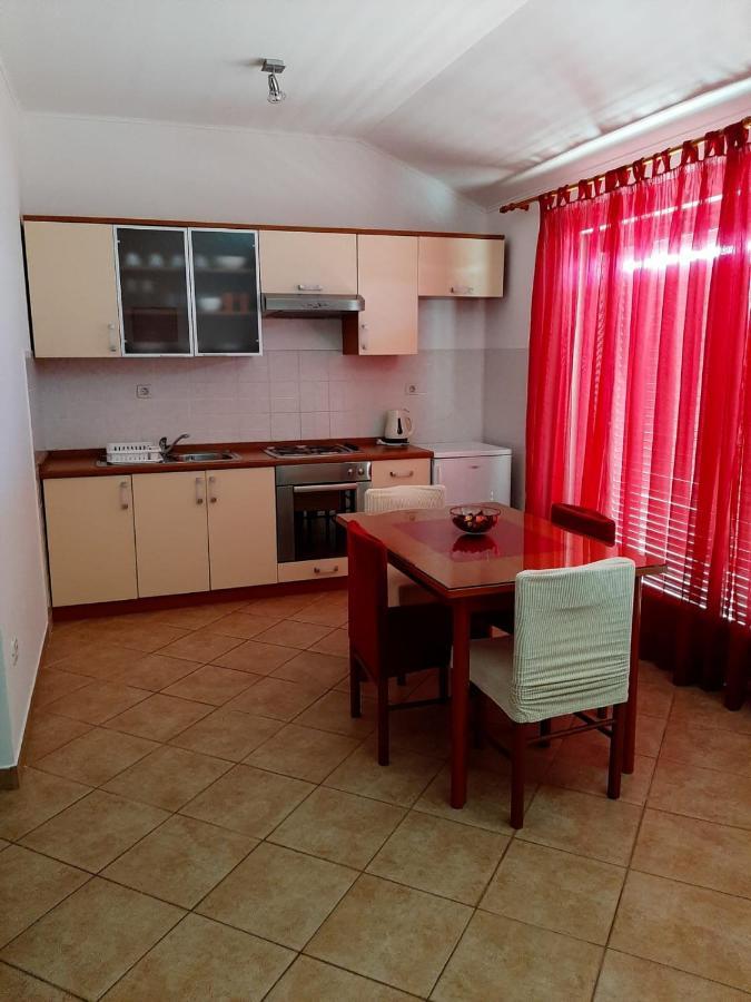 Apartments Cepo Makarska Buitenkant foto