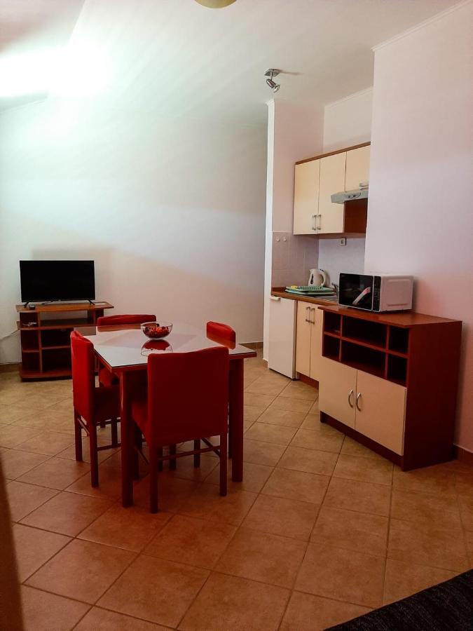 Apartments Cepo Makarska Buitenkant foto
