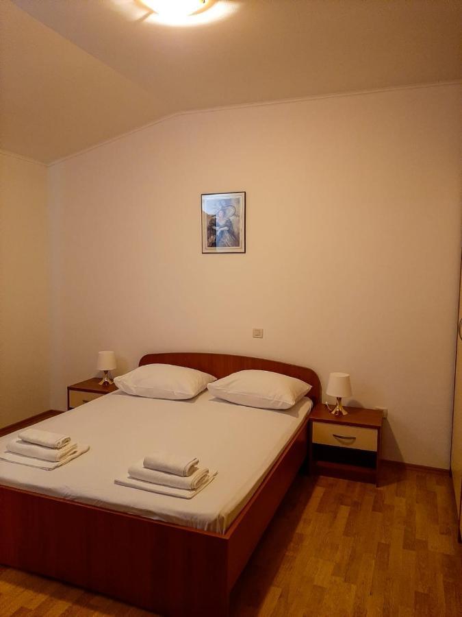 Apartments Cepo Makarska Buitenkant foto