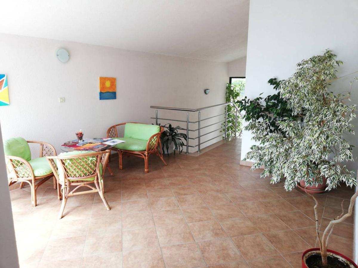 Apartments Cepo Makarska Buitenkant foto